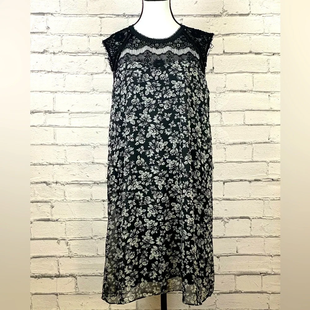 Maurice’s Black & White Lace Floral Midi Dress size Large
